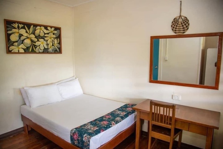 Room 9 of 21