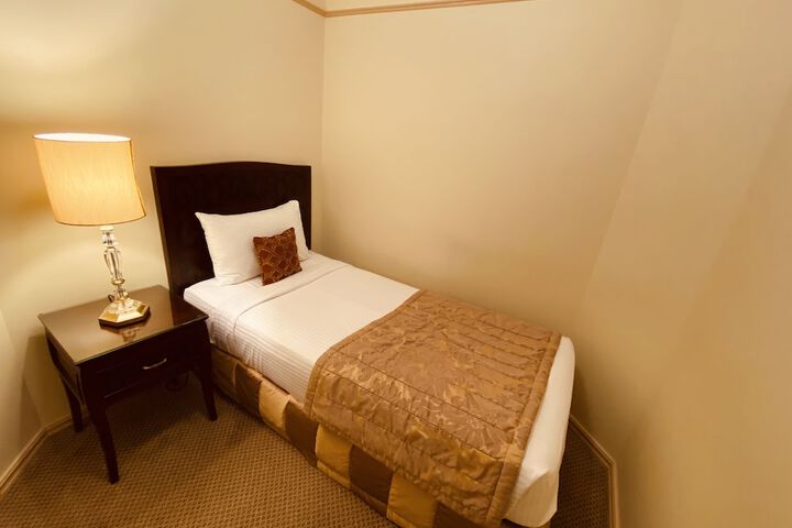 Room 21 of 105