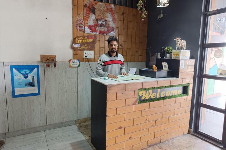 Lakshay Hotel