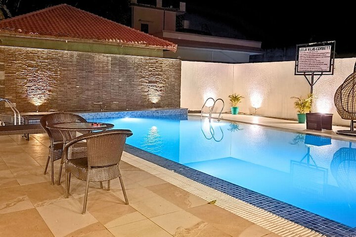 Pool 76 of 113