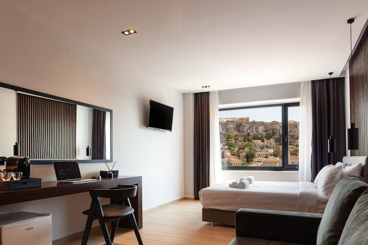 Room 26 of 110