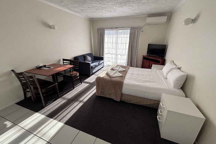 Room 19 of 53