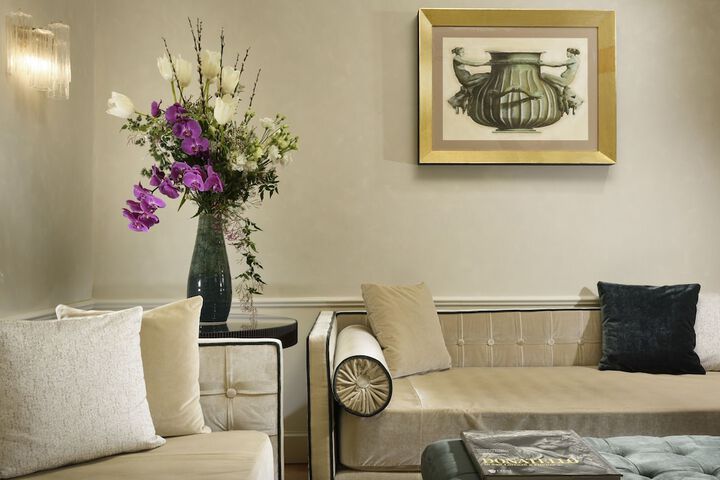 Room 16 of 110
