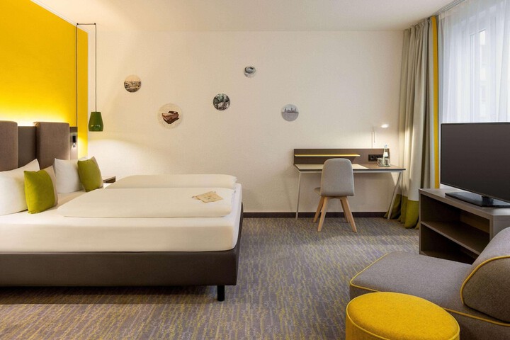 Room 48 of 137