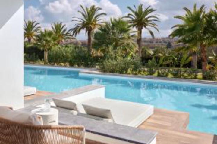 Pool 16 of 23