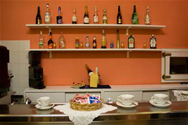 Hotel Bar