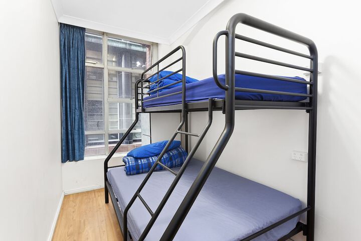 Room 6 of 21
