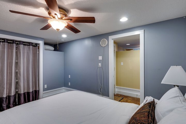 Room 5 of 55