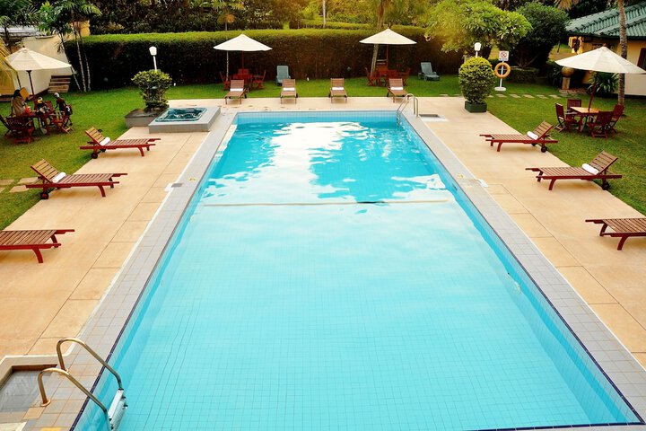 Pool Hotel