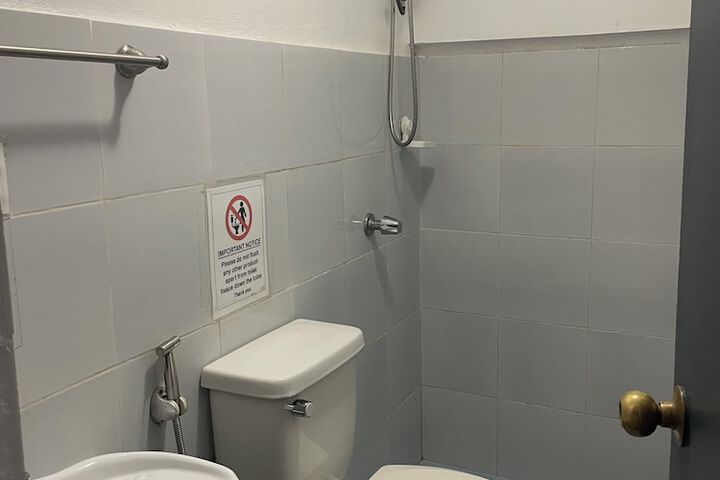 Room 16 of 25