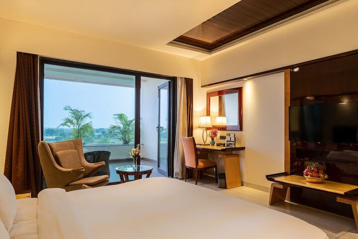 Room 10 of 49