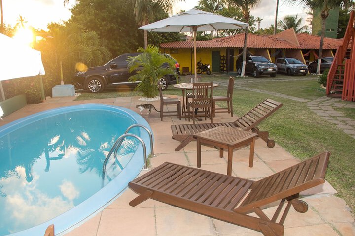 Hotel Pool