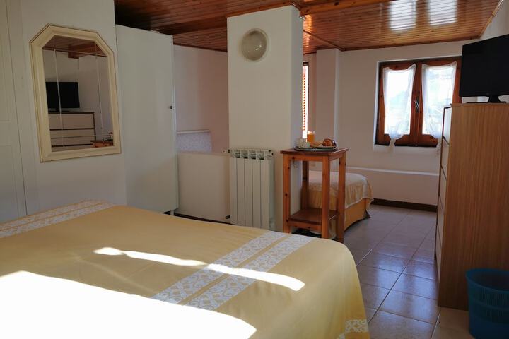 Room 6 of 45