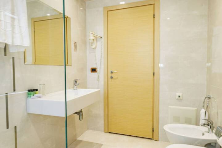Room 40 of 91
