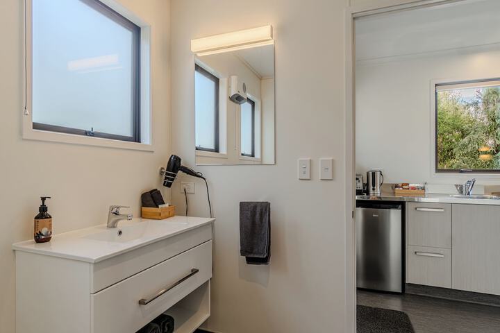 Room 123 of 170