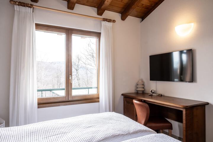 Room 7 of 31