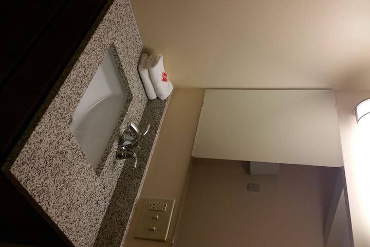 Room 14 of 24