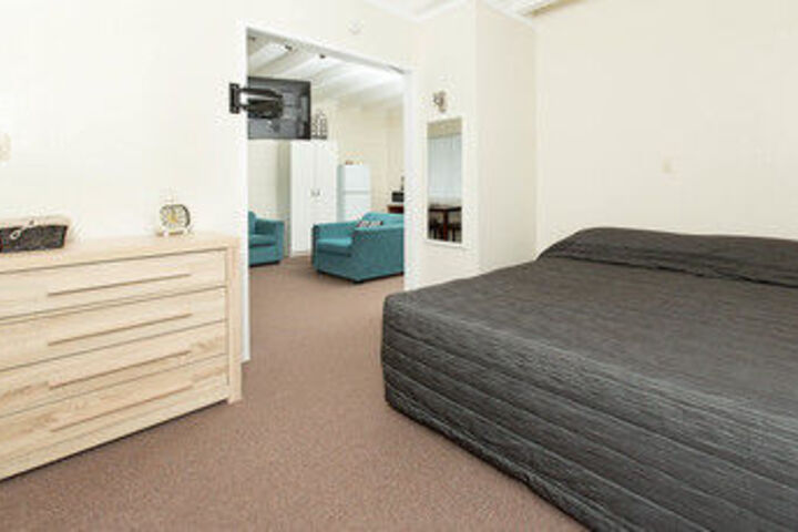 Room 26 of 35