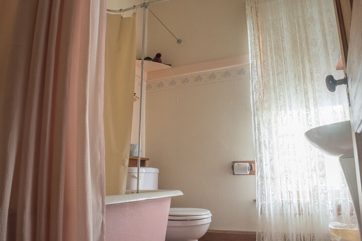 Room 43 of 58