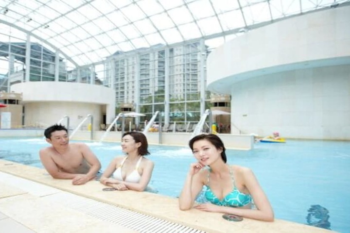 Pool 38 of 108