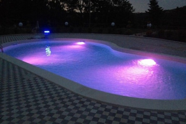 Pool 4 of 5