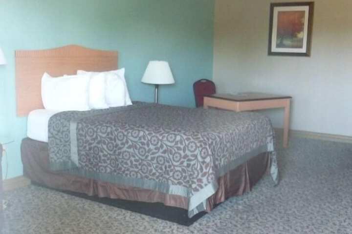 Room 34 of 91