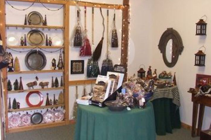 Gift Shop 15 of 73