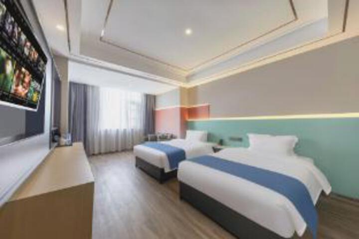 Room 21 of 23