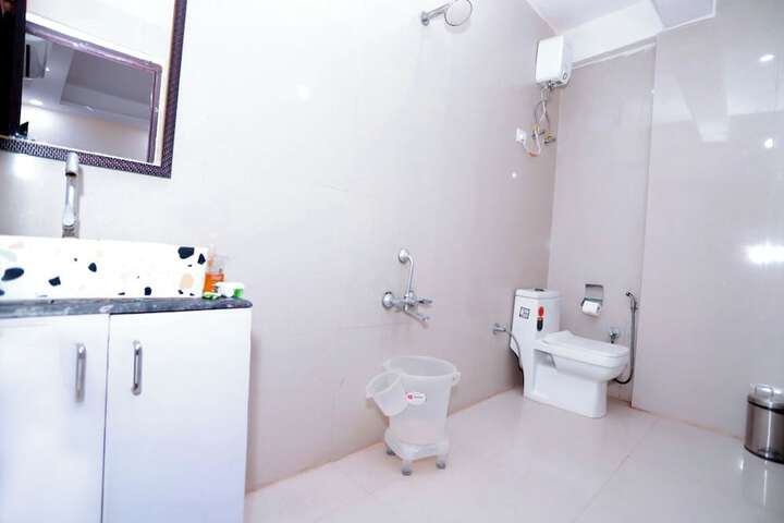 Room 18 of 23