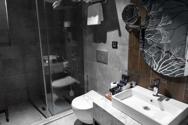 Room 70 of 129