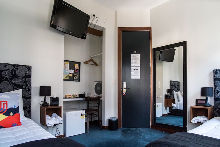 Room 18 of 71