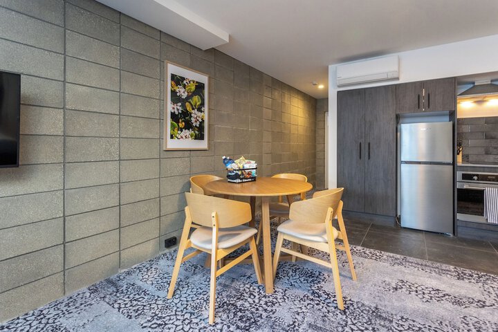 Room 47 of 111