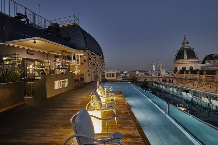 Pool Hotel