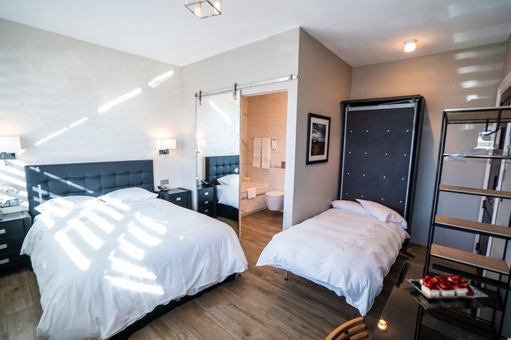 Room 14 of 123