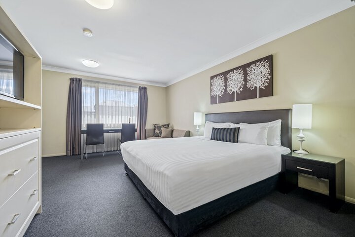 Room 5 of 46