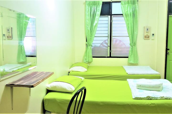 Room 13 of 49
