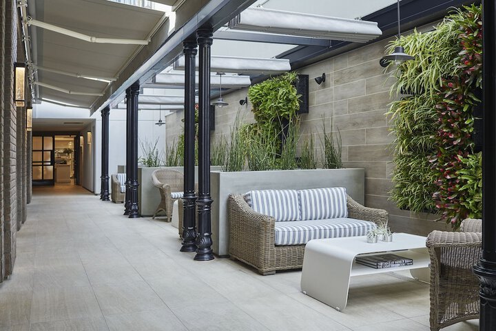 Spa reception
