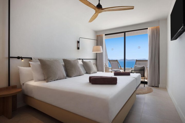 Room 28 of 108