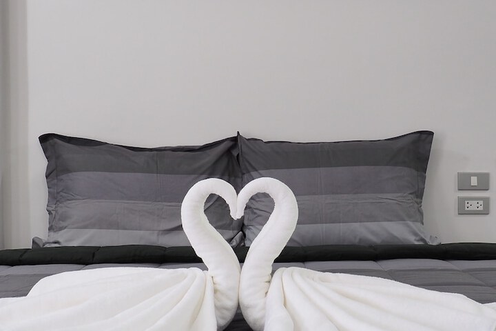 Room 3 of 40