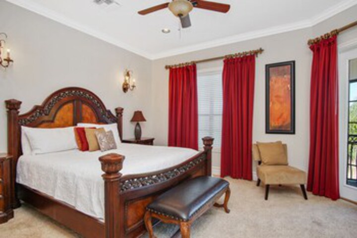 Room 8 of 37