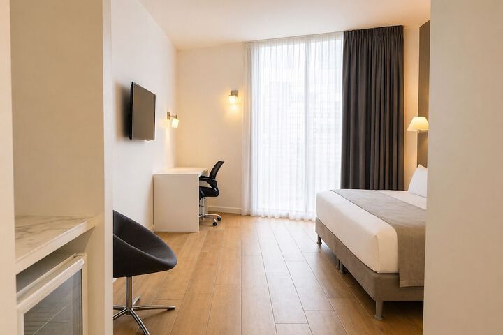 Room 15 of 93