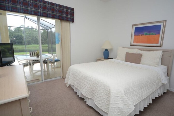 Room 3 of 26