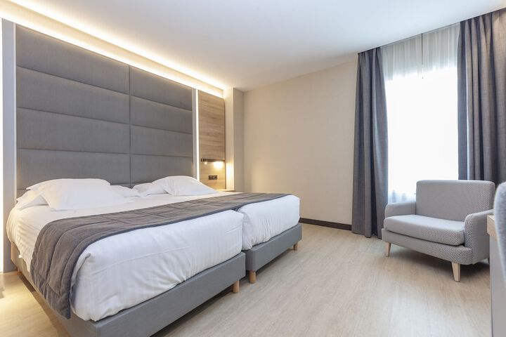 Room 12 of 81
