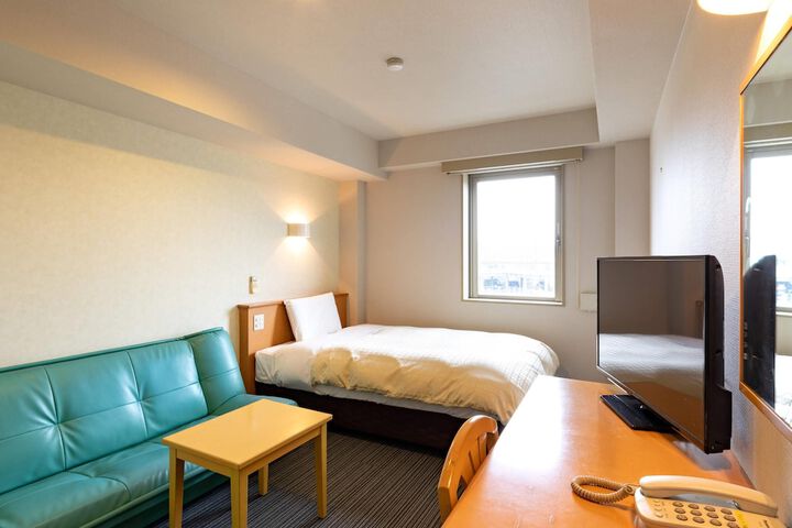 Room 5 of 25