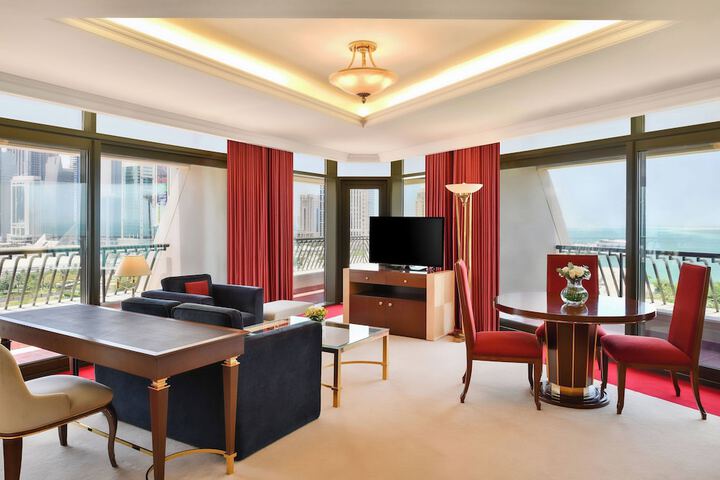 Room 75 of 220