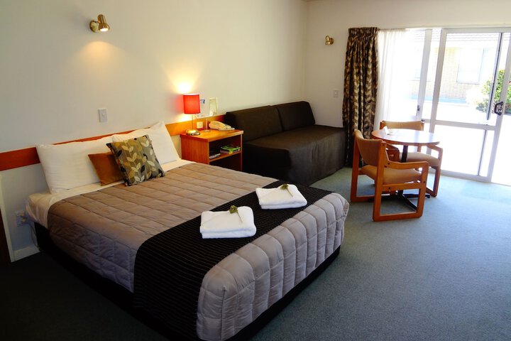 Room 4 of 35
