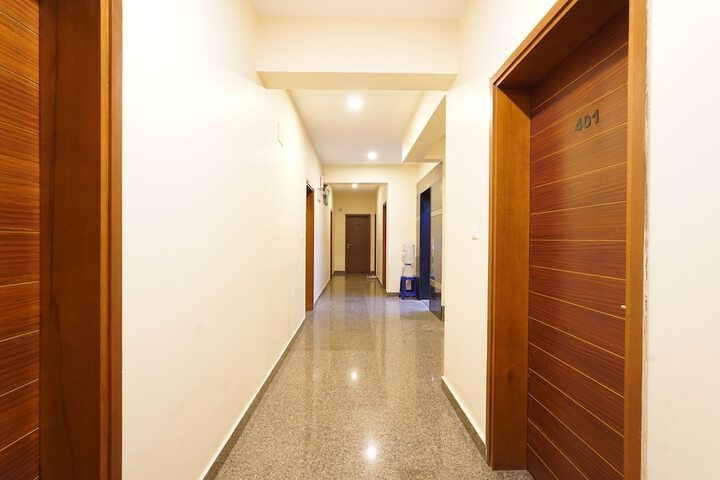 Ballroom/Hall 19 of 27