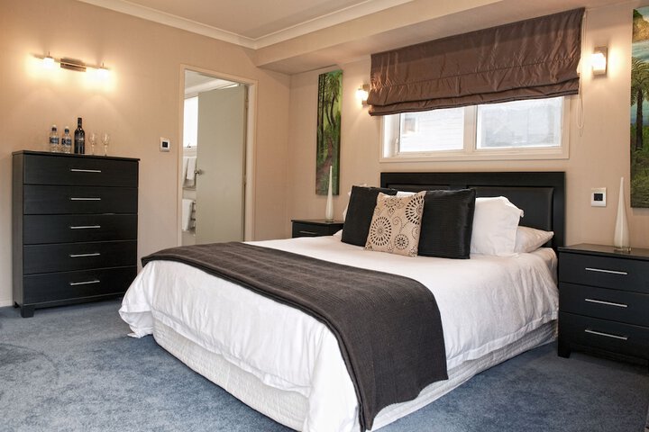 Room 6 of 39
