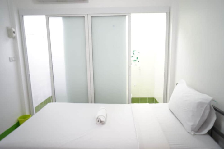 Room 12 of 43