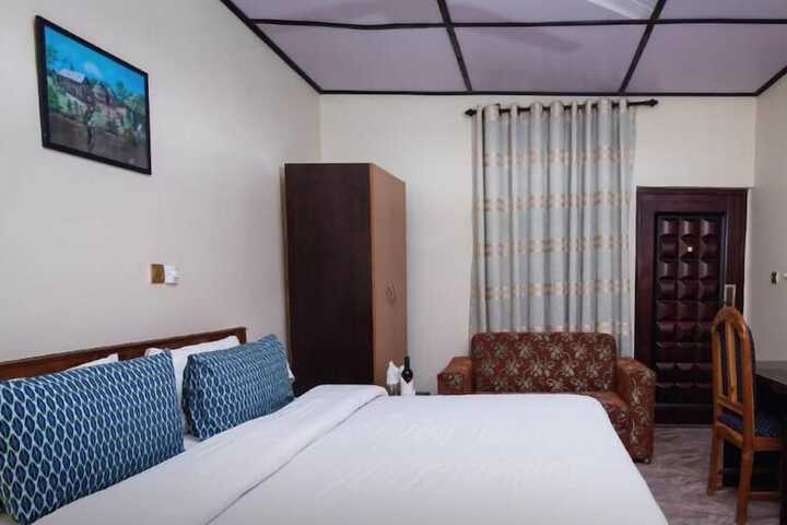 Room 7 of 23